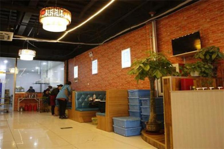 鱼你相伴喷泉鱼火锅